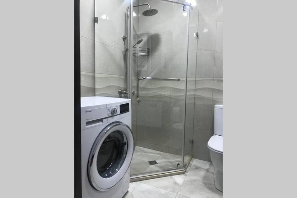 Батуми: Batumi beach tower apartment 2005
