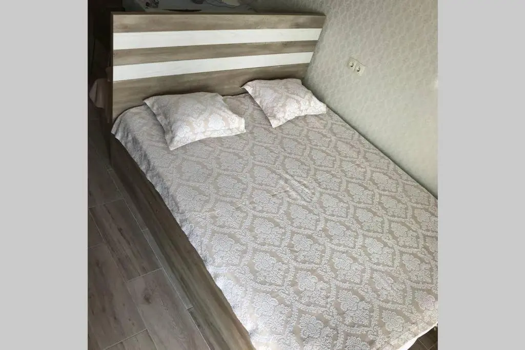 Батуми: Batumi beach tower apartment 2005