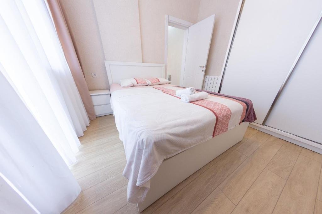 Батуми: 5 Apartment in one Boulding - near Stadium