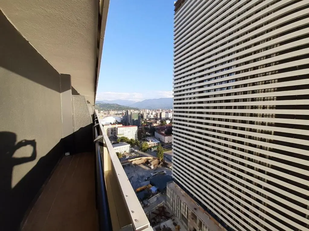 Батуми: Apartment with Balcony, Sea & Mountain view 2340