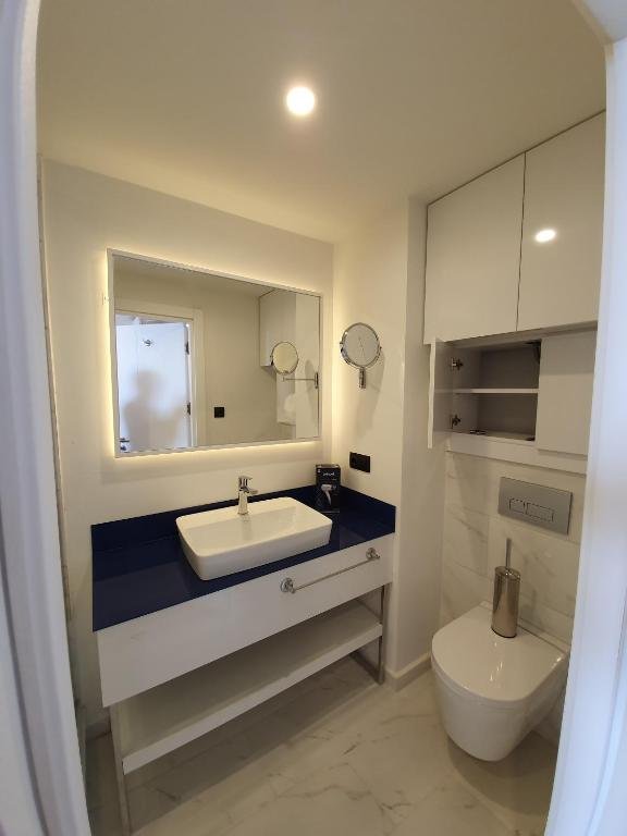 Батуми: Batumi Orbi City Beach Studio Apartment Block A