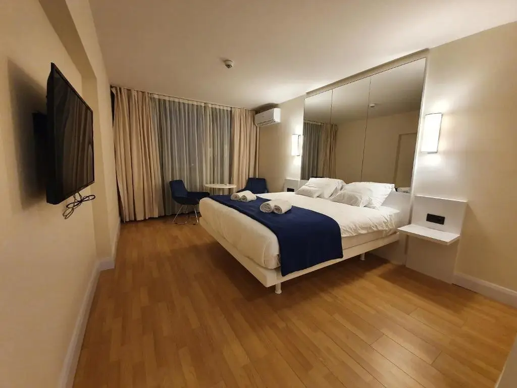 Батуми: Batumi Orbi City Beach Studio Apartment Block A