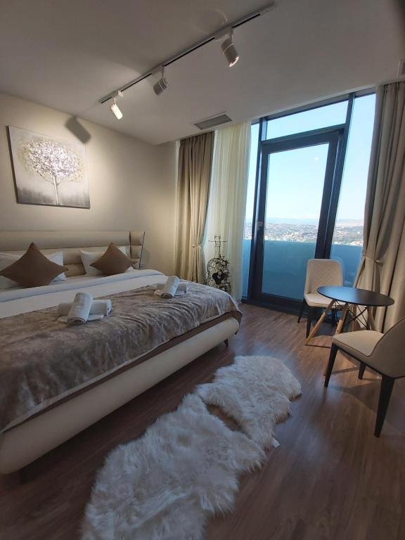 Тбилиси: Apartment in King David Residence on 26th floor