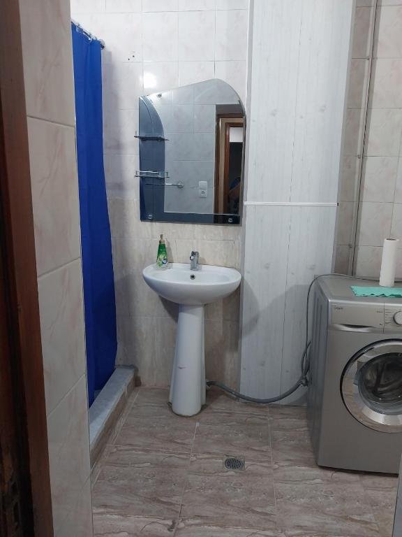 Кутаиси: Apartment close to Rioni River