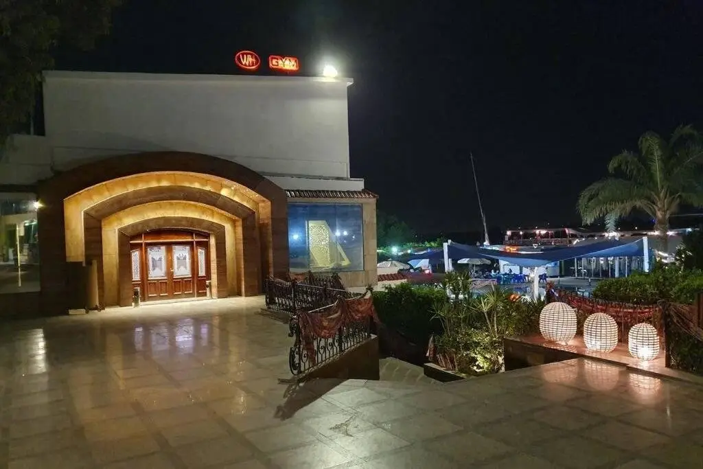 Каир: Charming sunset,Panoramic Nile view & pyramid view