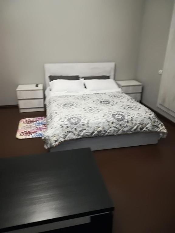 Тбилиси: apartment agmashenebeli