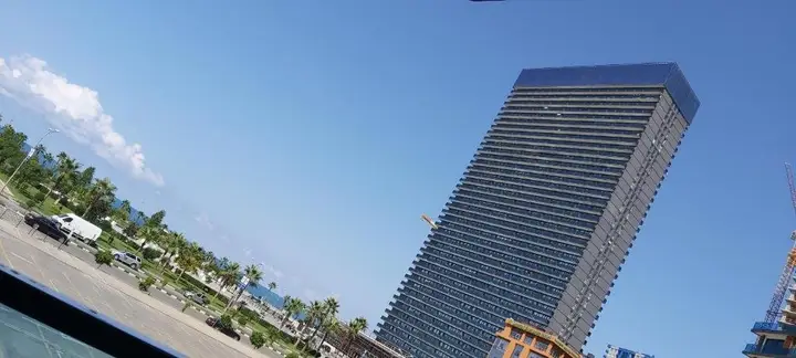 Батуми: Batumi Beach Tower Sea Front Aparthotel