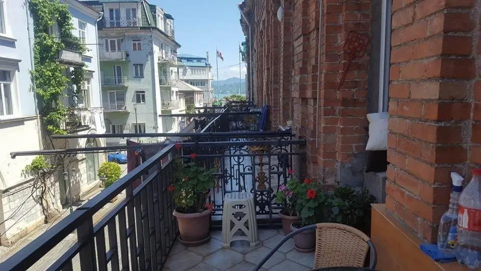 Батуми: apartament of sea