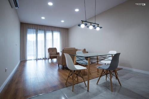 Тбилиси: Apartment in Gardens