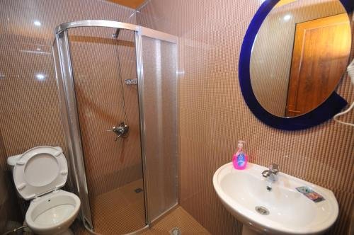 Батуми: Hotel Iveria