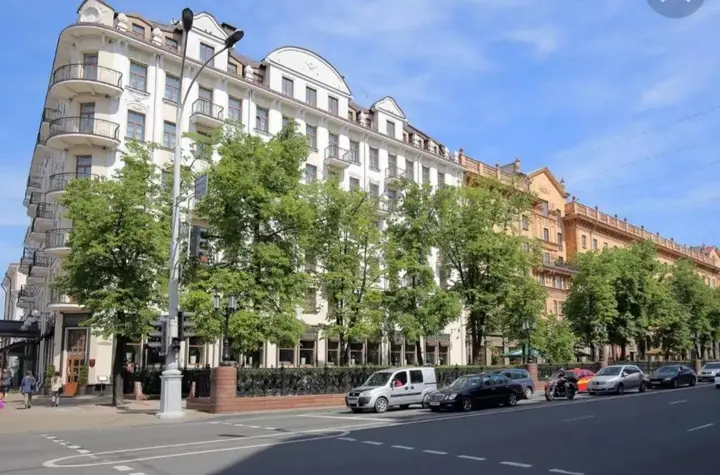 Минск: Apartment with terrace in historical centre