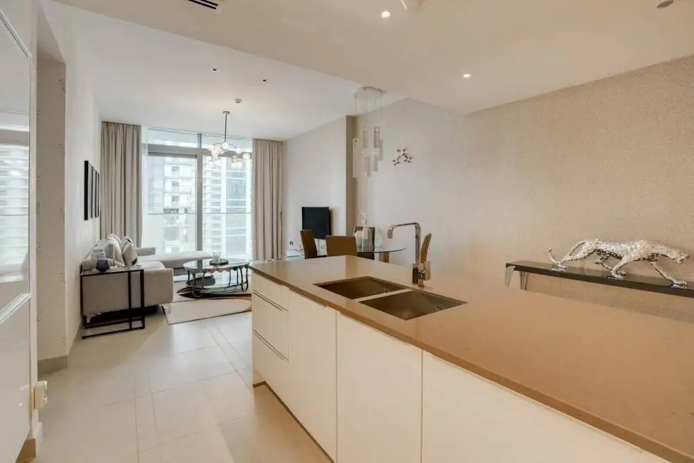 Дубай: Contemporary Apt in Marina Gate Infinity Pool!
