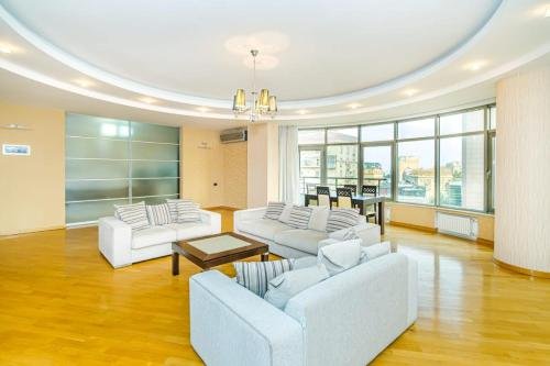 Баку: Baku City Apartment