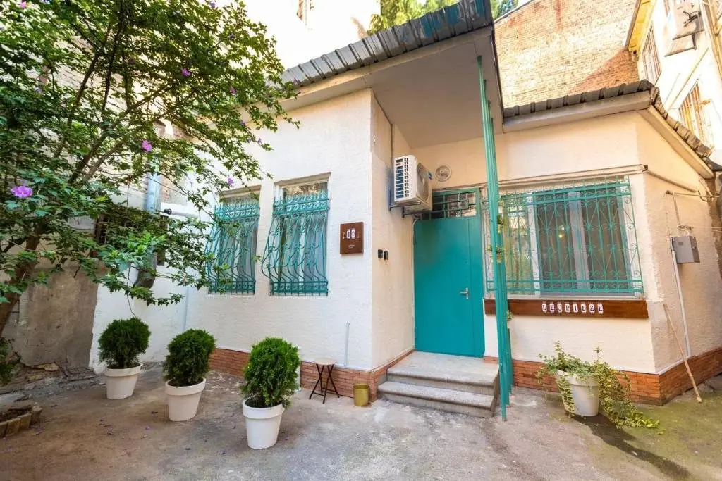Тбилиси: Wehost Heart Of Tbilisi Studio