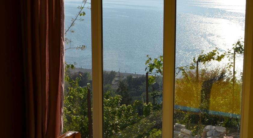 Гонио: Sanni Guest House