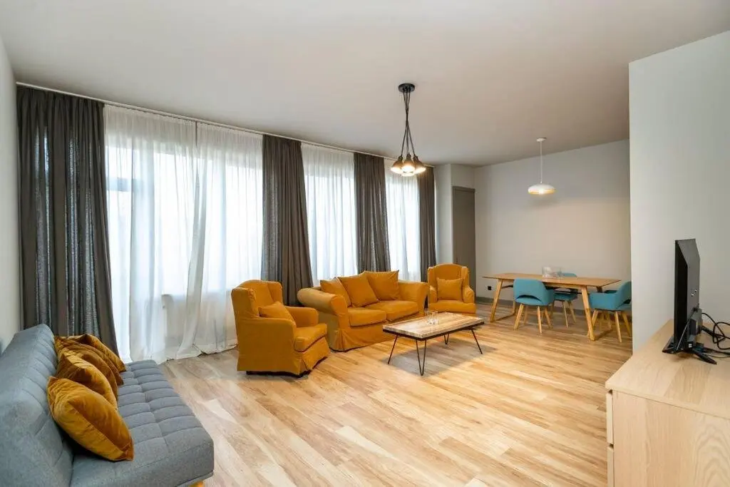 Тбилиси: Stylish Newly Renovated 1 Br Apt On The Modern Abashidze Street