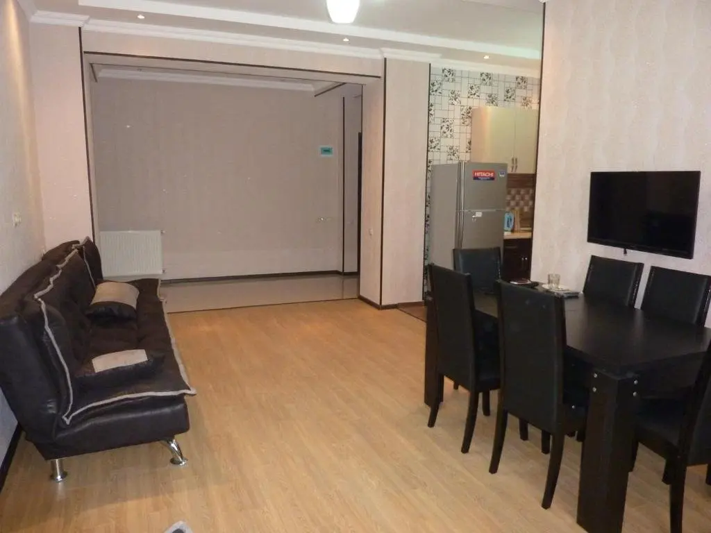 Тбилиси: Two Bedroom Cosy Apartment In Tbilisi City