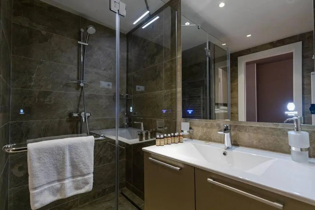 Батуми: Stylish Studio Apartment In The Heart of Batumi