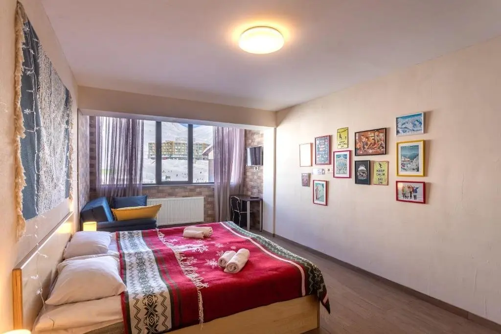 Гудаури: Stylish Ski In Out Apartment In 50 Metres From Gondola For 4