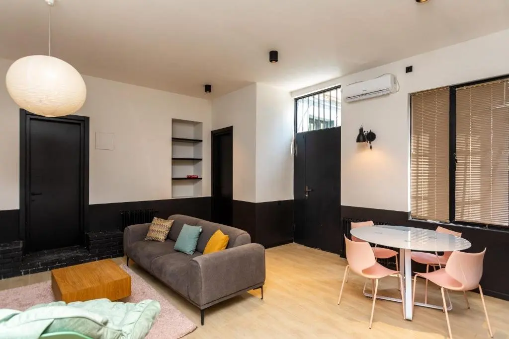 Тбилиси: Super Stylish Apartment For 4 Near Fabrika