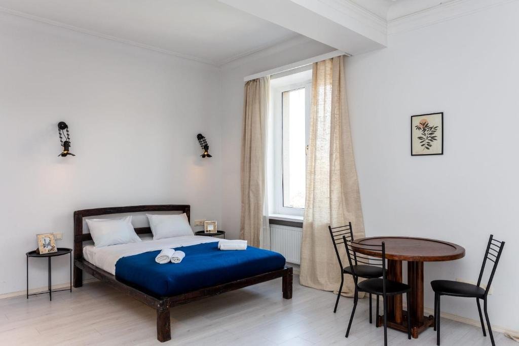 Тбилиси: Super Stylish And Spacious 3 Seperated Apartments For 6 People