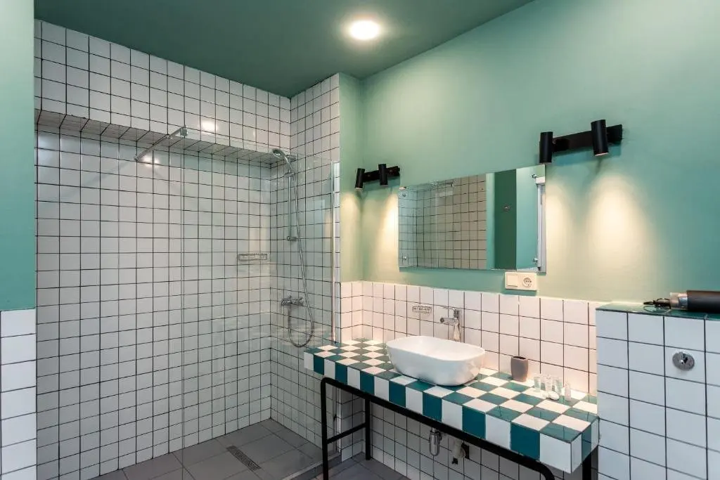 Тбилиси: Super Stylish And Spacious 3 Seperated Apartments For 6 People