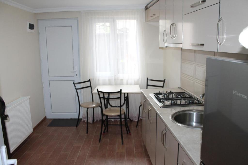 Батуми: Vacation Home On Tavdadebuli 85