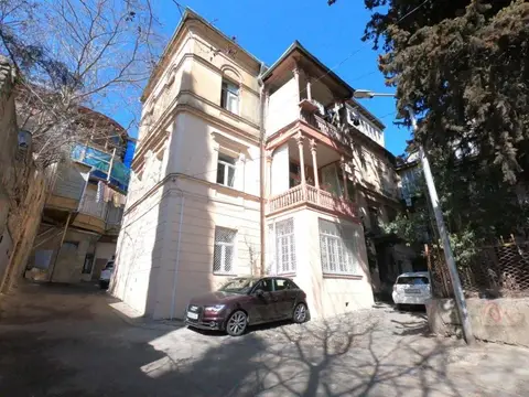 Zuras Great Studio In Old Tbilisi — фото 1
