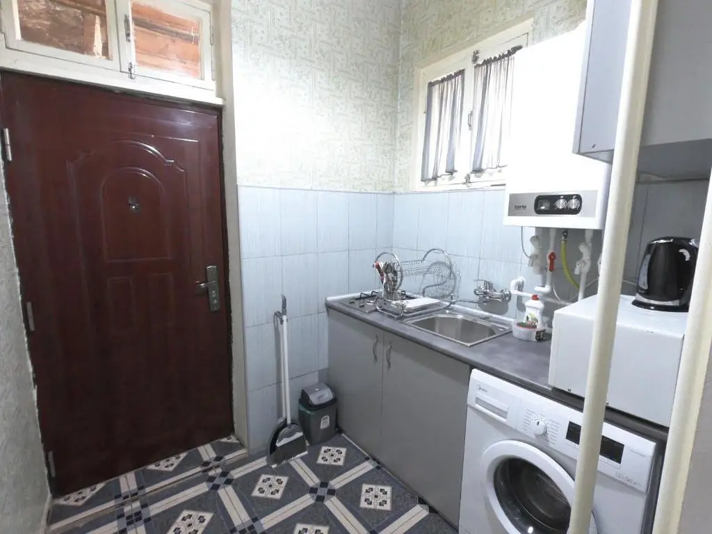 Тбилиси: Zuras Great Studio In Old Tbilisi