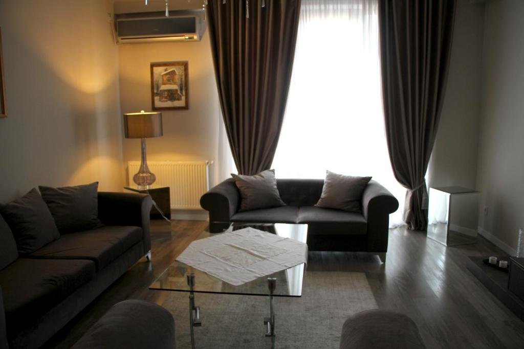 Тбилиси: Two Bedroom Apartment At M2 Saburtalo