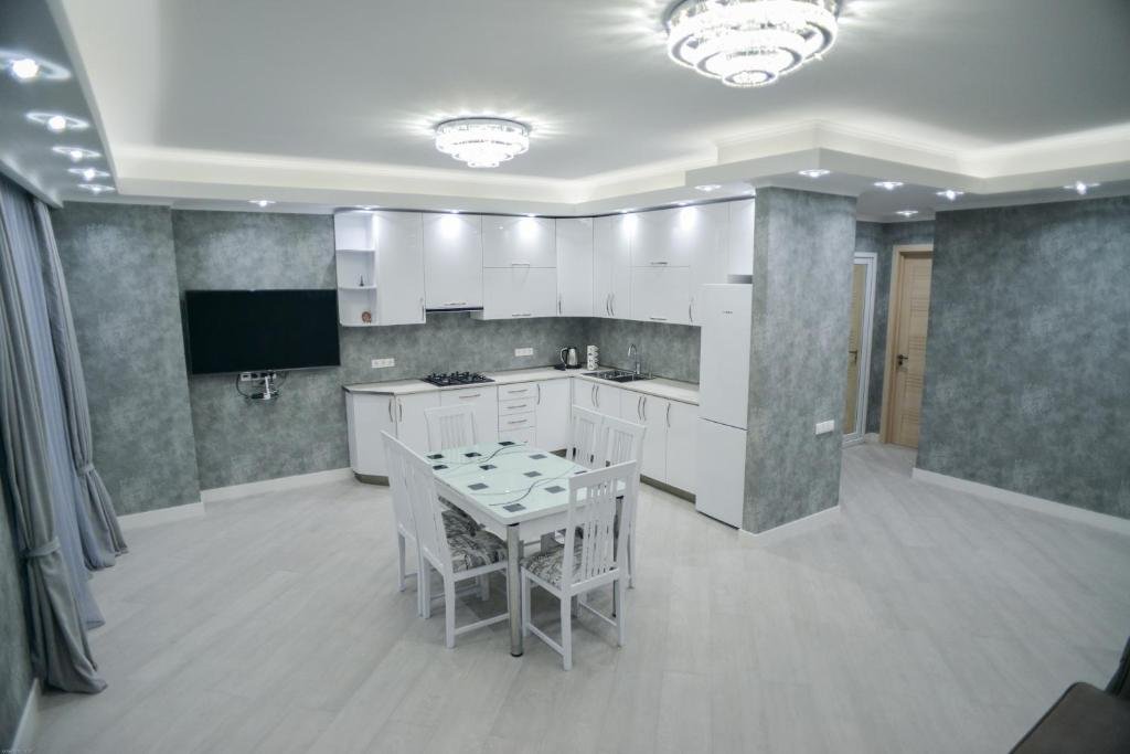 Тбилиси: Vip Apartment 4Th Floor Central Tbilisi D