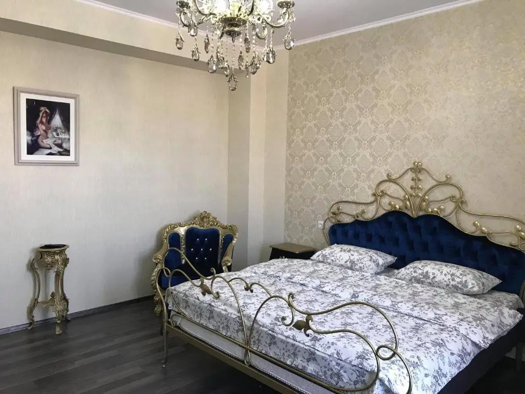 Тбилиси: Vi Toria Palace