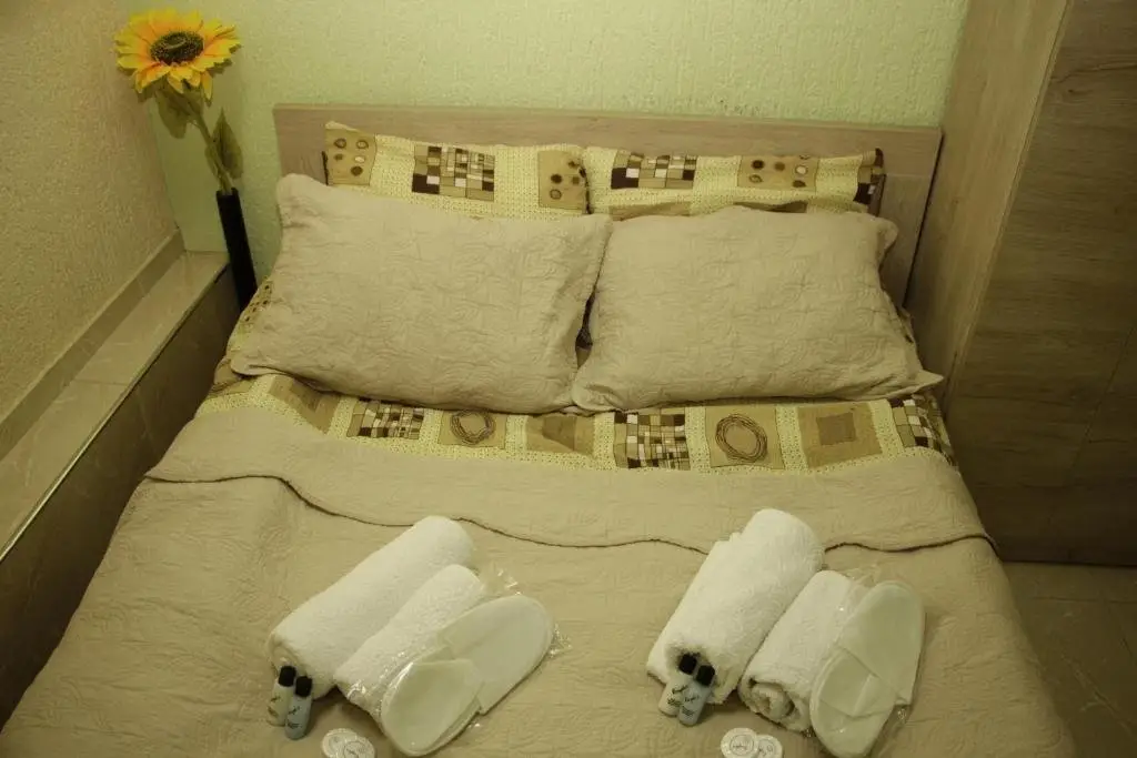 Тбилиси: Two Bedroom Apartment Vazisubani