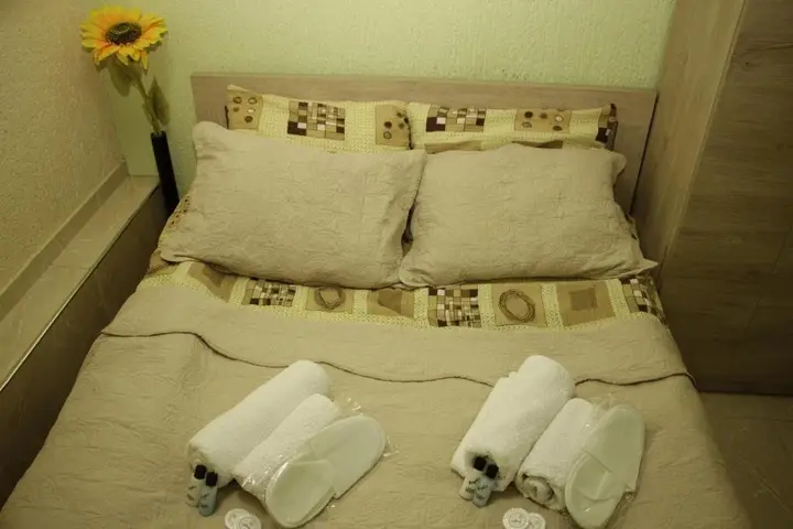 Тбилиси: Two Bedroom Apartment Vazisubani