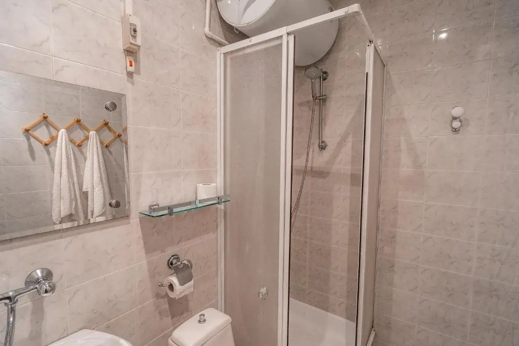 Тбилиси: Rustaveli 36 Apartment