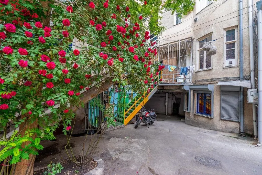 Тбилиси: Rustaveli 36 Apartment
