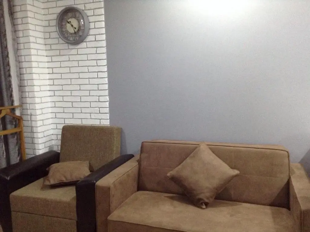 Батуми: Studio On Pirosmani 18