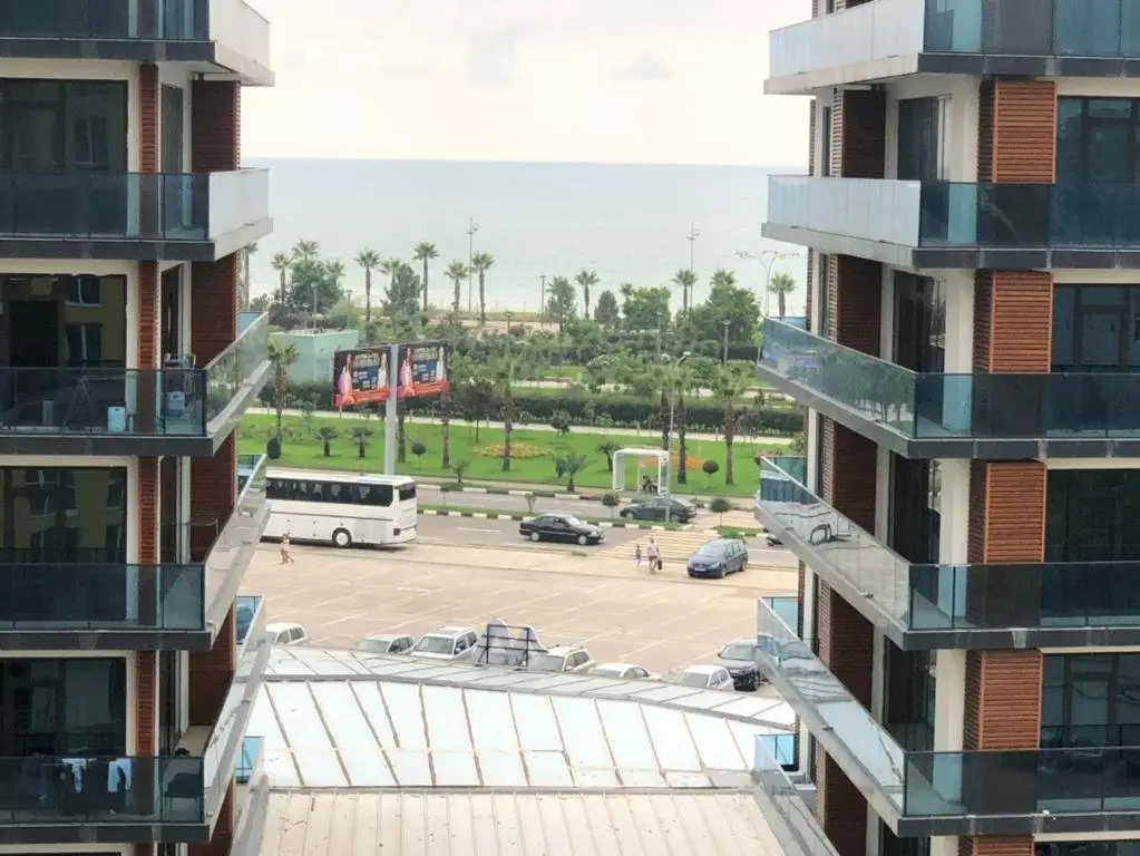 Батуми: Stylish Apartment In Batumi With Seaview