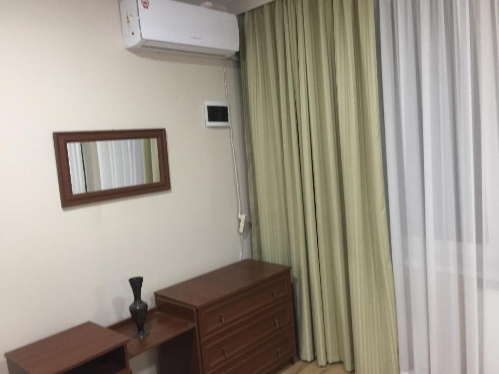 Тбилиси: Tbilisi Meunargias 66B