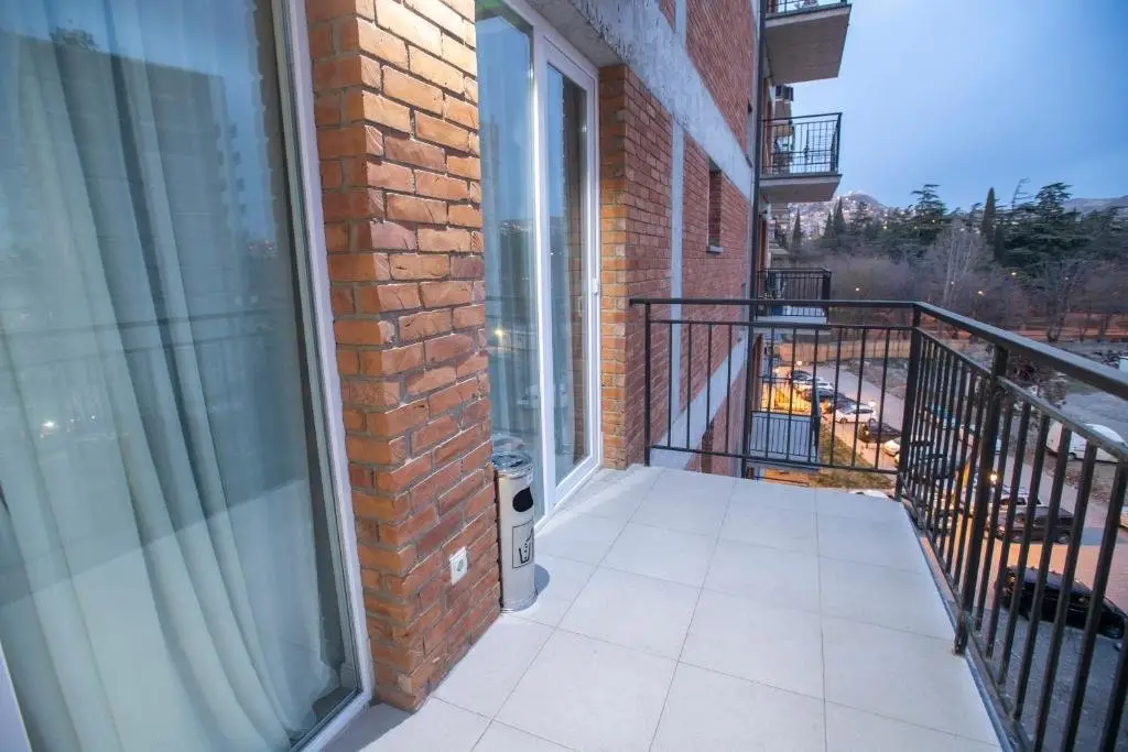 Тбилиси: Your Apartment At Kikvidze Square