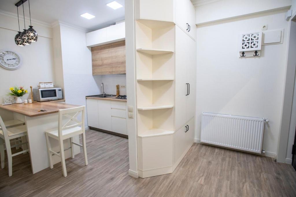 Тбилиси: Your Apartment At Kikvidze Square