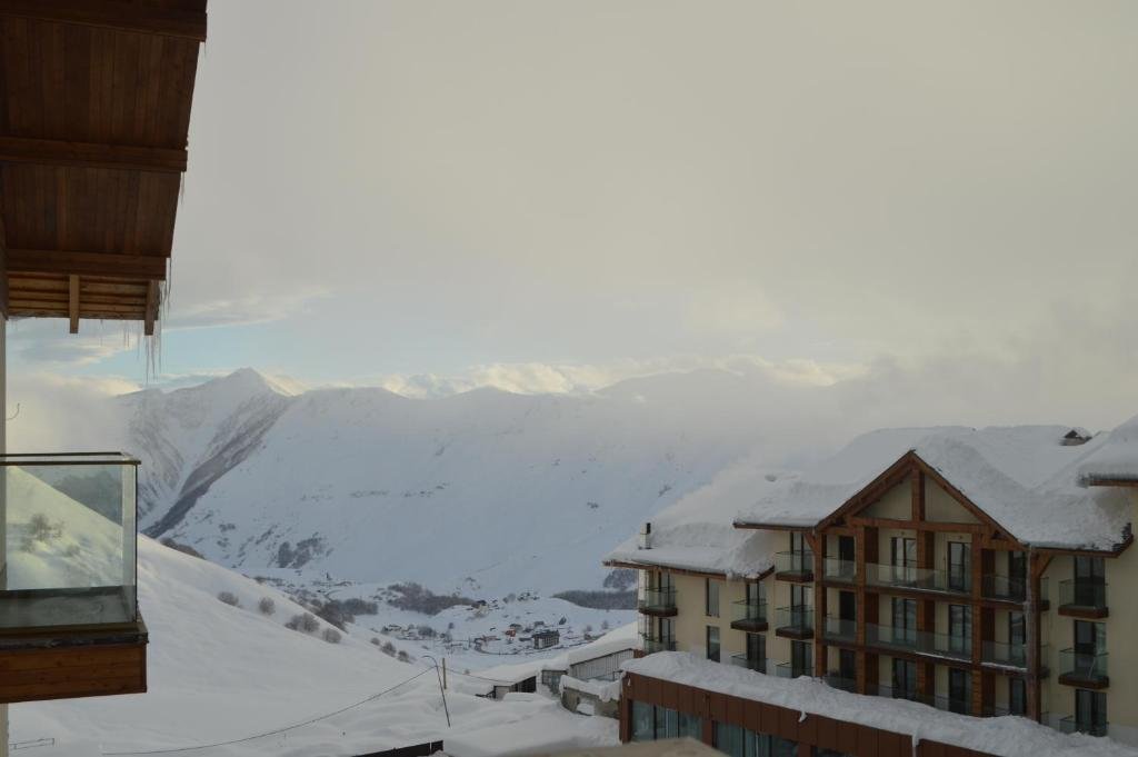 Гудаури: Road To Gondola Lift, New Gudauri, Loft 2, 506