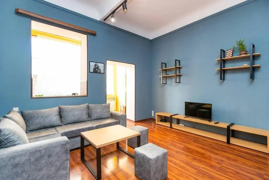 Тбилиси: Wehost Apartment For 2 Near Fabrika