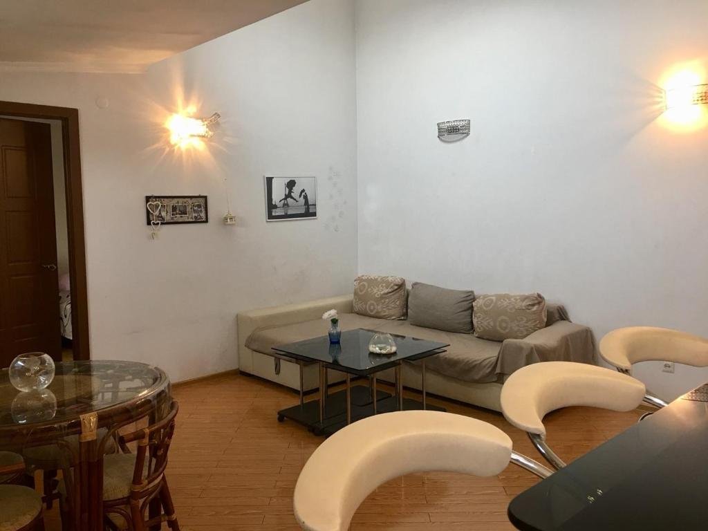 Тбилиси: Zandukeli12(2Min Walk To Rustaveli Ave)