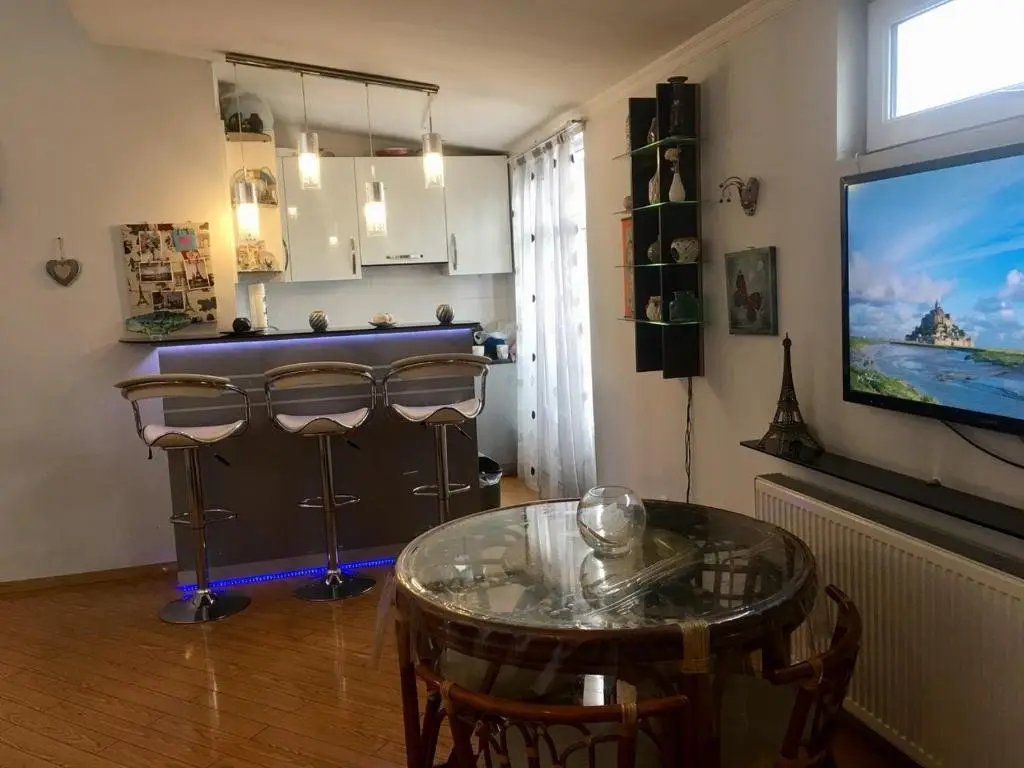 Тбилиси: Zandukeli12(2Min Walk To Rustaveli Ave)