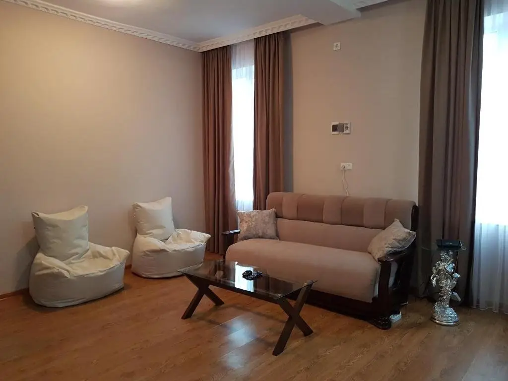 Кутаиси: V. Apartment
