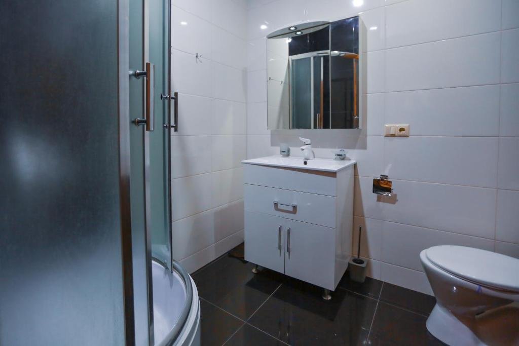 Тбилиси: Hosthub Studio Type Apartment Near Rustaveli Ave.