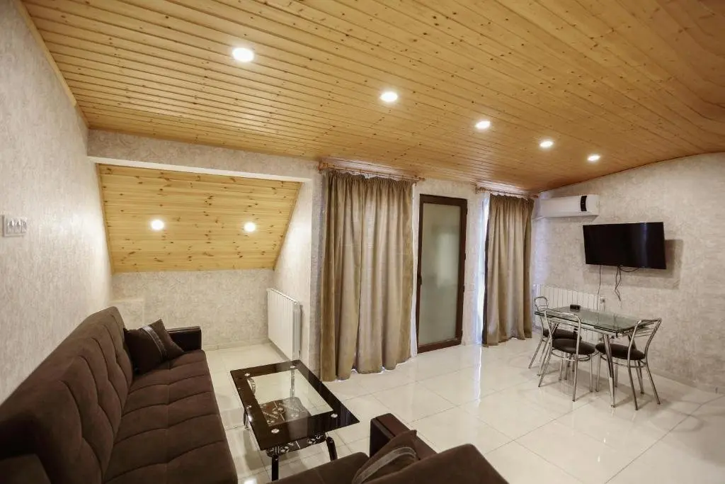 Тбилиси: Hosthub Apartment At Vakhtang Chikovani Street 3