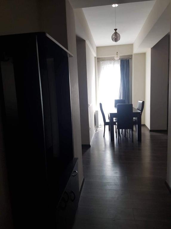 Тбилиси: Shalva Nutsubidze Street #82 m²