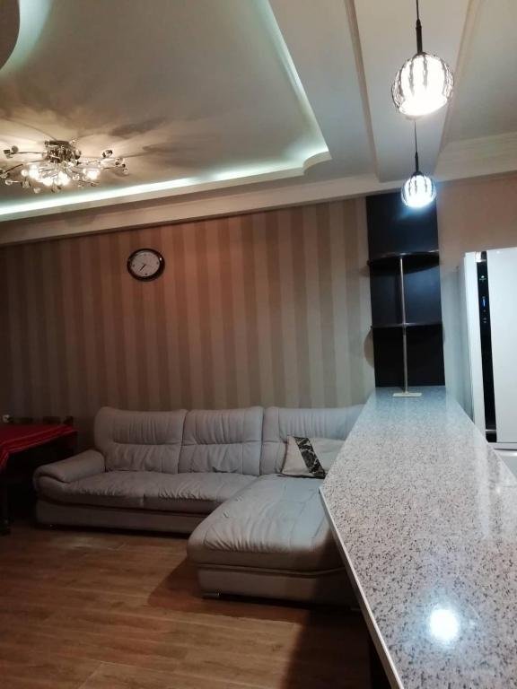 Тбилиси: Zhiuli Shartava Street 35 37